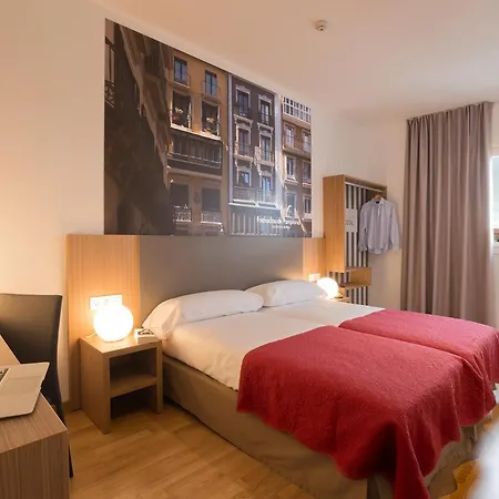 Iraipe Pamplona Hostal Auto Check-In-2