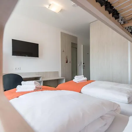 FairSleep Motel Einstein Erding-3