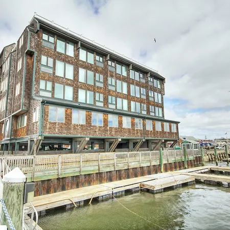 Club Wyndham Inn On Long Wharf-3