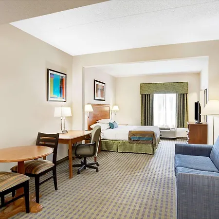 Wingate By Wyndham Atlanta Fairburn-2