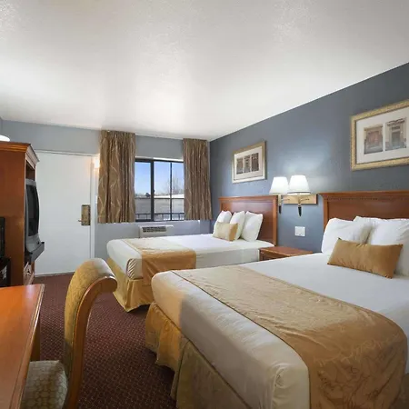 Travelodge By Wyndham Flagstaff Near I-40-2