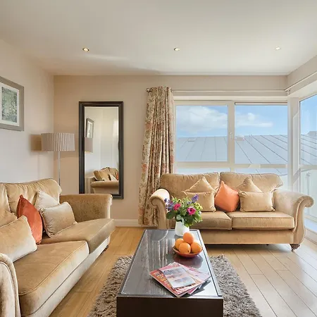 Jameson Court Apartments-2