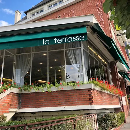 Logis Terrasse Hôtel-2