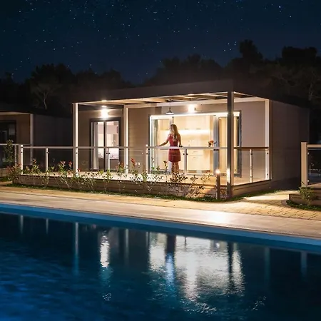 Mobile Homes Camping Santa Marina, Lanterna-3