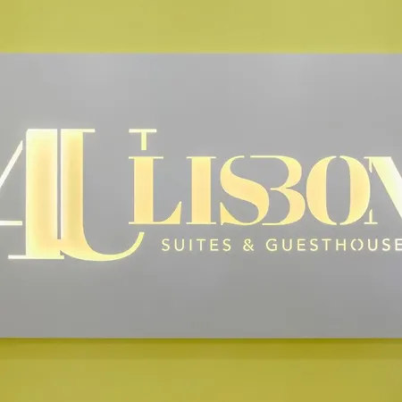 4U Lisbon Airport Suites-2