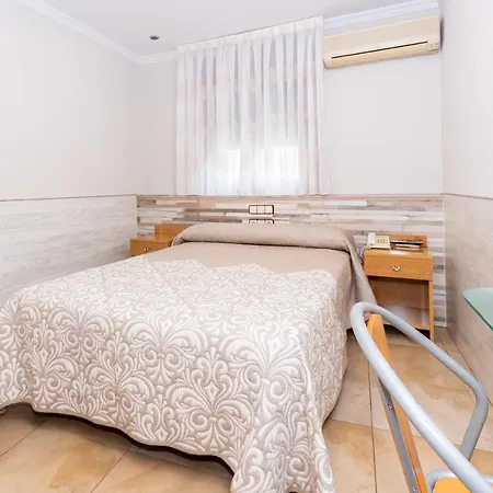 Hostal Viky-2