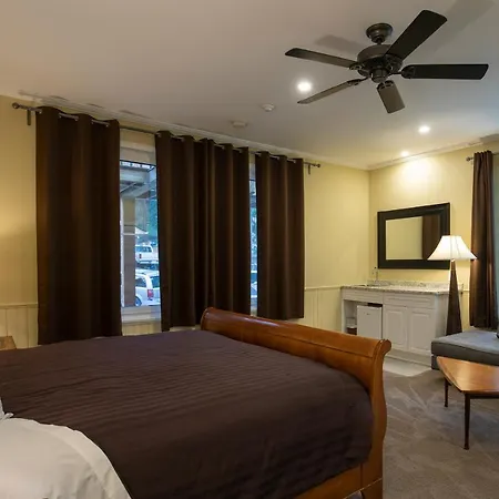 Banff Boutique Inn - Adults Only-2