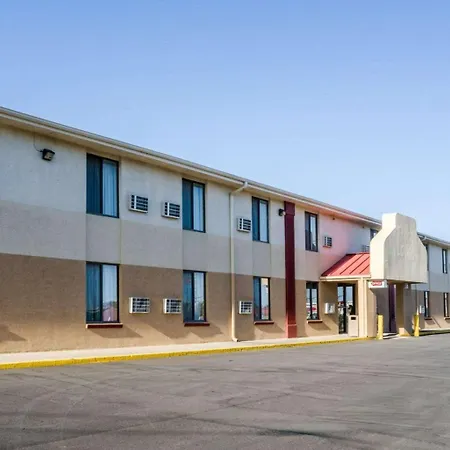 Econo Lodge Ottawa-3