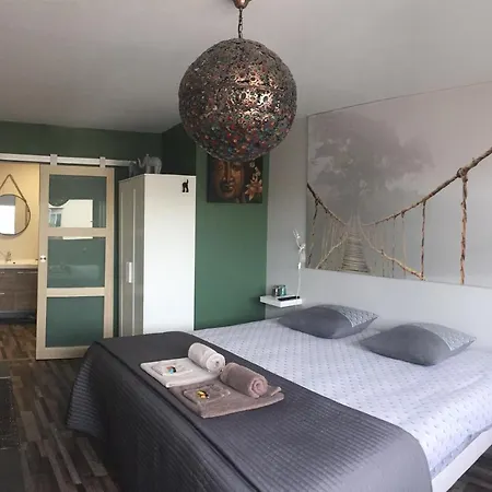 1 Chambre, 1 P'tit dèj', 1 Sourire-2