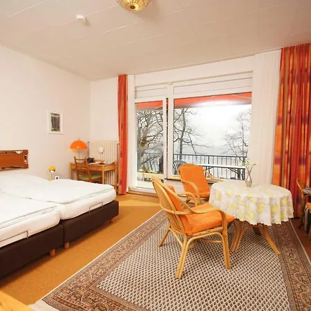 Haus Am Hang Pension Garni-2