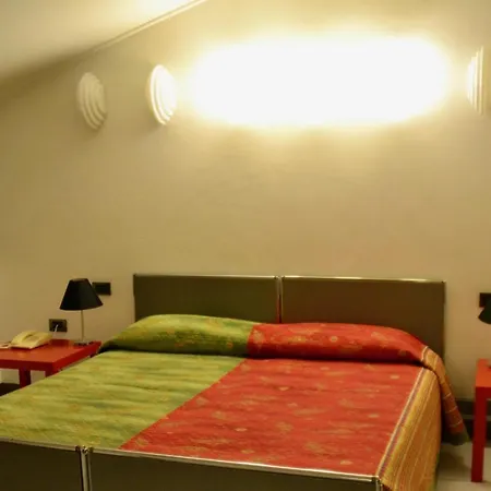 Hotel Italia-3
