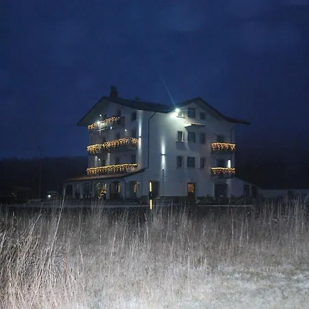 Hotel Il Bucaneve-3