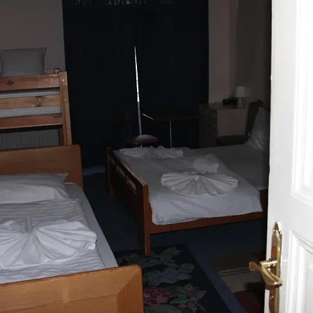 Hotel Praha Club Bed & Breakfast-3