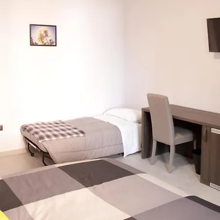 EasyRoom Frosinone - Casello Autostradale-3
