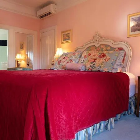 The Bissell House Bed & Breakfast-2