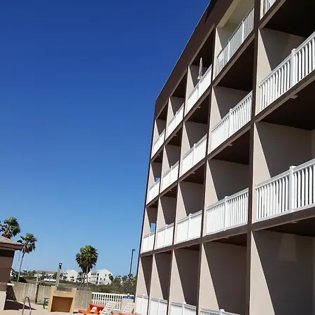 Blue Bay Inn And Suites-2