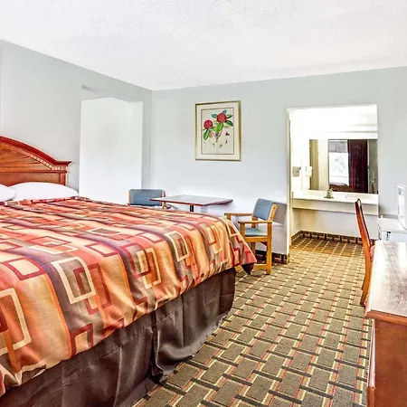 Adrian Inn-3