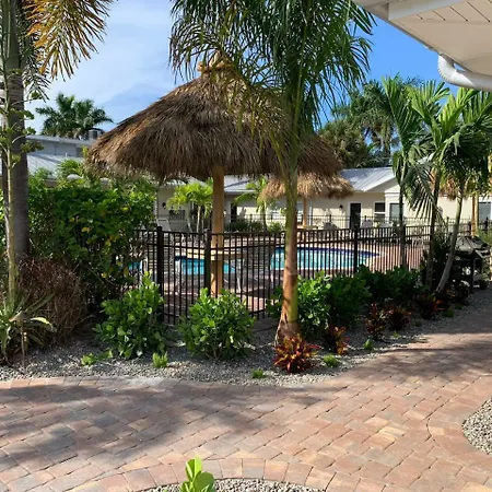 Twin Palms At Siesta-3