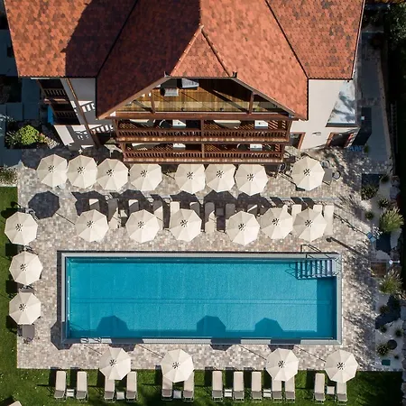 Hostellerie Des Châteaux&Spa-2