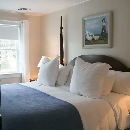 Bridgehampton Inn-2