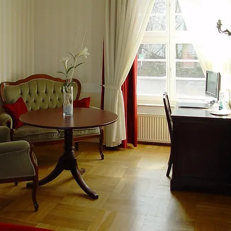 Hotel Altes Hafenhaus-3