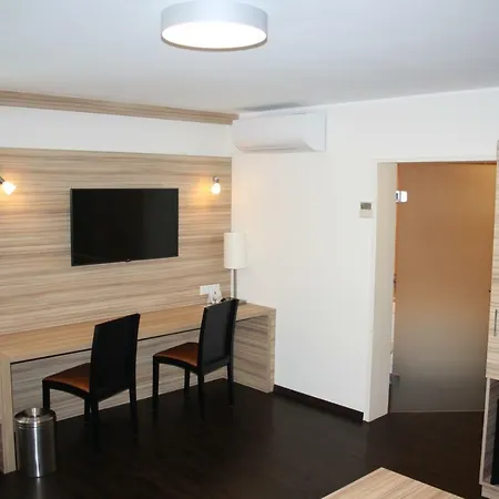 Star Inn Hotel Regensburg Zentrum, By Comfort-3