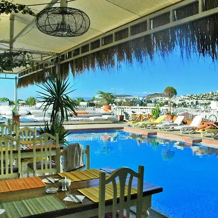 Sky Nova Hotel & Suites-3