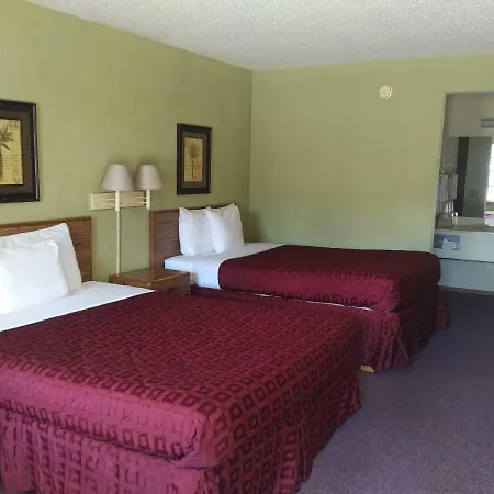 Ozark Swiss Inn-3