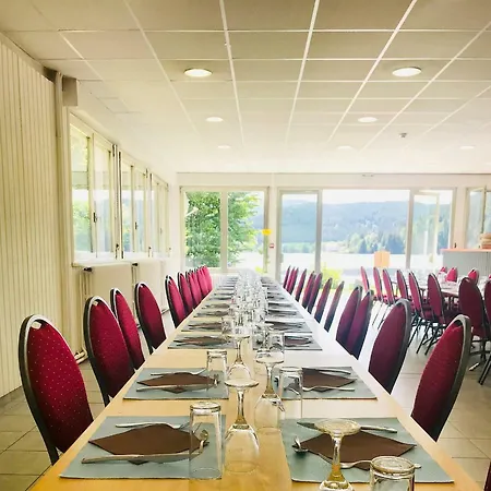 Hotel Restaurant Le Chalet Au Bord Du Lac-2