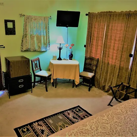 Inn At Charlotte B&B-2