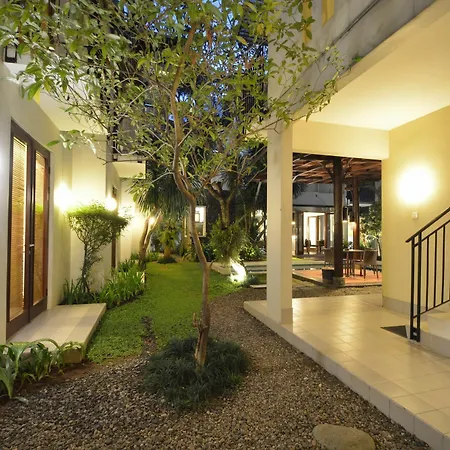 Zen Rooms Kemang Ampera-3