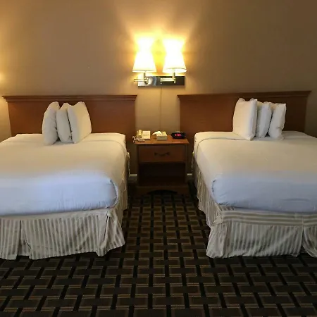 Red Carpet Inn And Suites Cooperstown-3