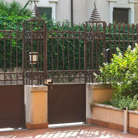 Juliet House-2