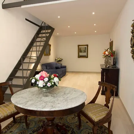 Palazzo D'Auria Aparthotel-2