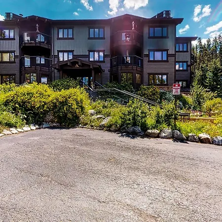 Woods Manor 101A-3