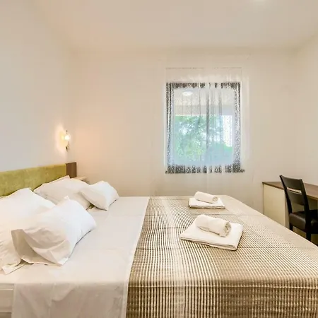 Rooms K&T Sea Side Luxury-3
