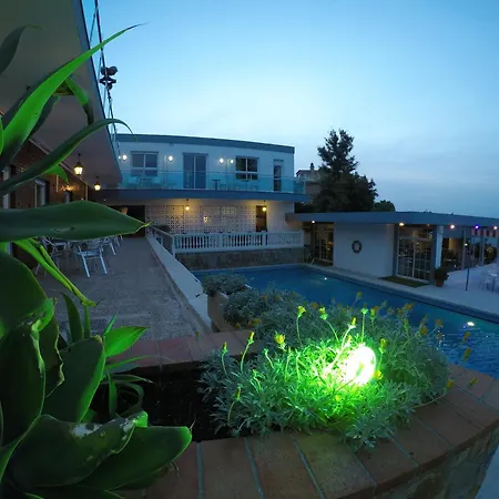 Hotel Complejo Los Rosales-2