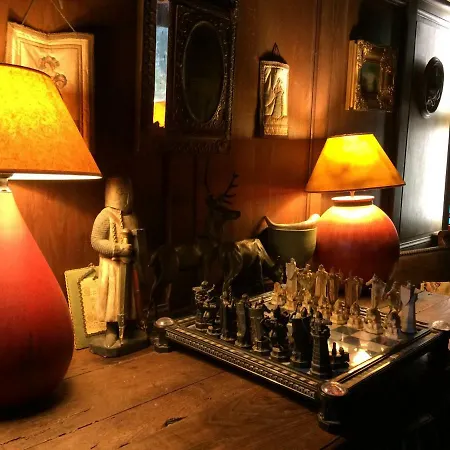Domaine De La Bastille, Manoir Du Xvll, Bed And Breakfast-3