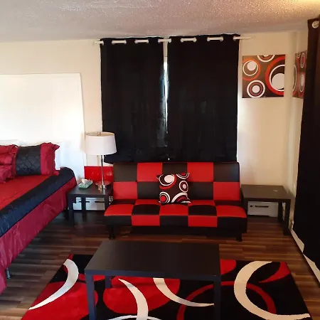 Town Line Inn-2