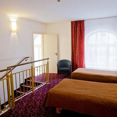 City Hotel Teater-2