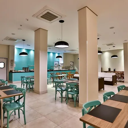 Summit Suites Hotel - Pindamonhangaba-3