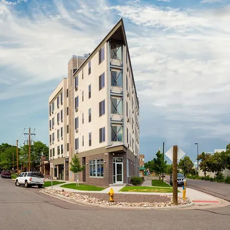 Kasa Comma Lohi Denver-3