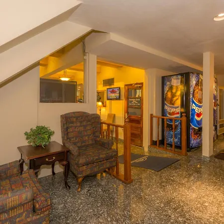Howard Johnson By Wyndham Oklahoma City Okc Airport, Fairgrounds, I40-2