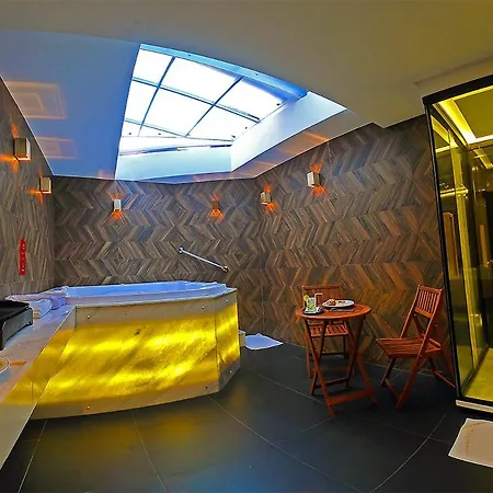 Nexos Motel Tamarineira (Adult Only)-2