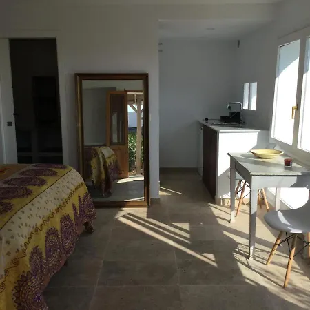 Casabah Bed & Breakfast-2