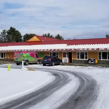 Middlebury Sweets Motel-3