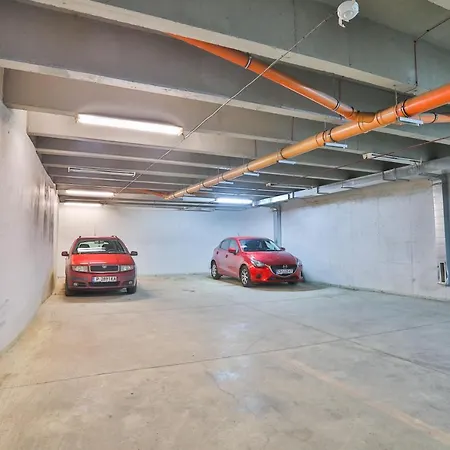 Easyhotel Sofia-2