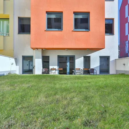 Easyhotel Sofia-3