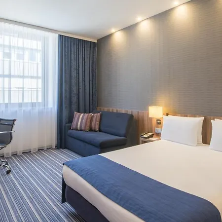 Holiday Inn Express Frankfurt City Hauptbahnhof-2