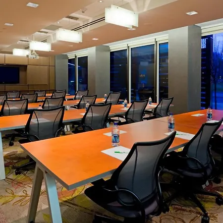 Holiday Inn Secaucus Meadowlands-3